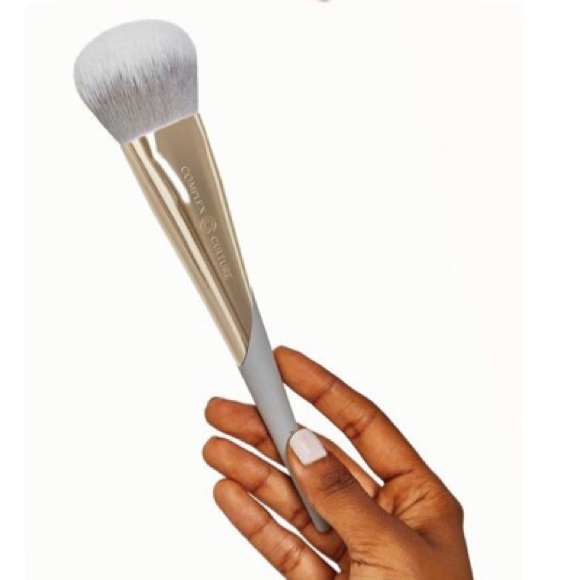 Complex Culture Beauty Other - NEW! Complex Culture Press & Set • Bronzer Brush